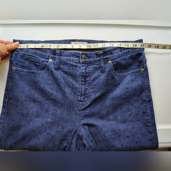 Madewell women's 9" high-rise skinny jeans in dark blue polka dot denim, siz 32. - Picture 11 of 16